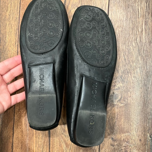 Michael Kors Classic Real Leather Flats - Picture 5 of 5